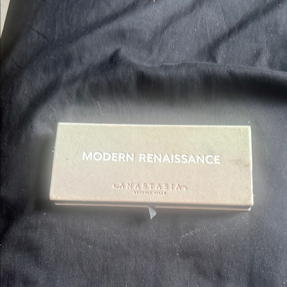 Anastasia Beverly Hills Modern Renaissance Eyeshadow Palette - Picture 1 of 2